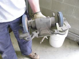 Grinder, Metal